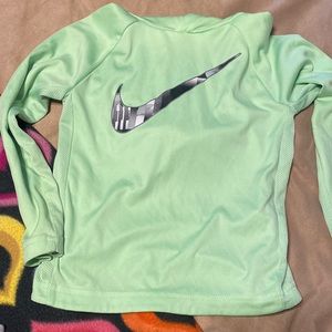 Nike shirt gently used